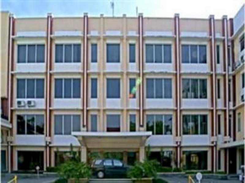 Karlita Hotel Tegal Exterior photo